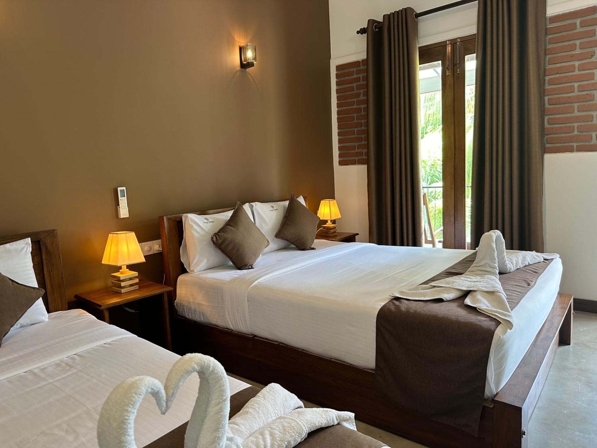 Hotel Heladiv อนุราธปุระ ภายนอก รูปภาพ