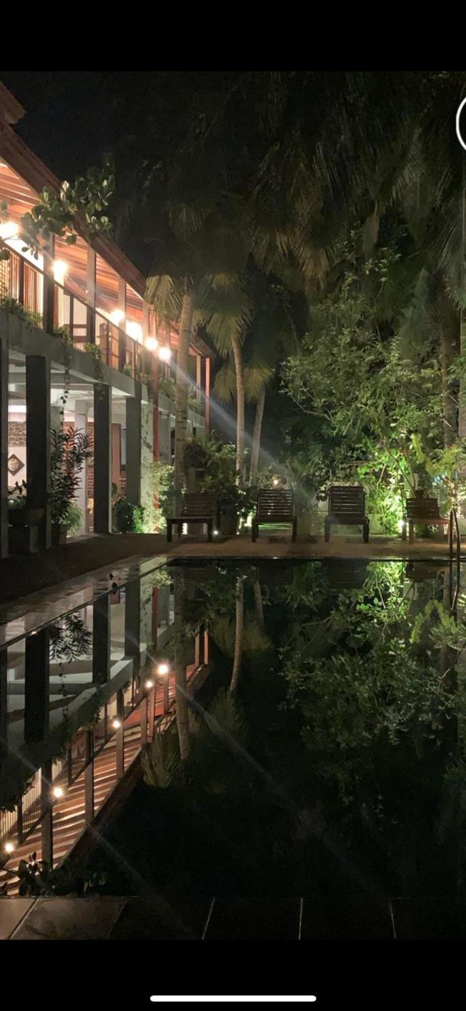 Hotel Heladiv อนุราธปุระ ภายนอก รูปภาพ