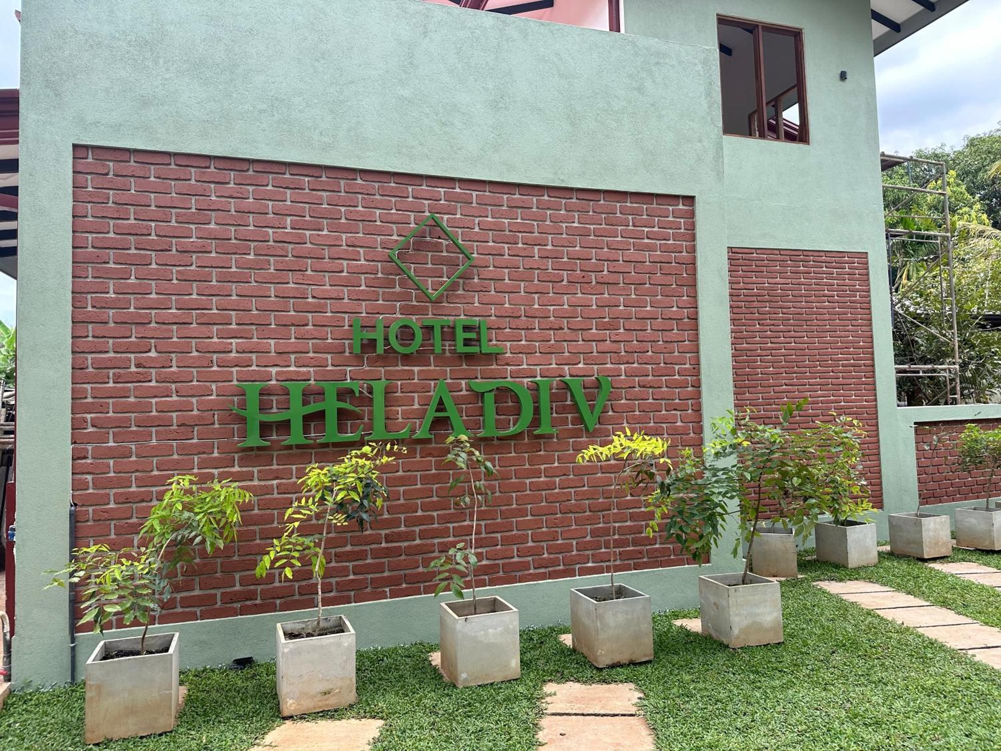 Hotel Heladiv อนุราธปุระ ภายนอก รูปภาพ